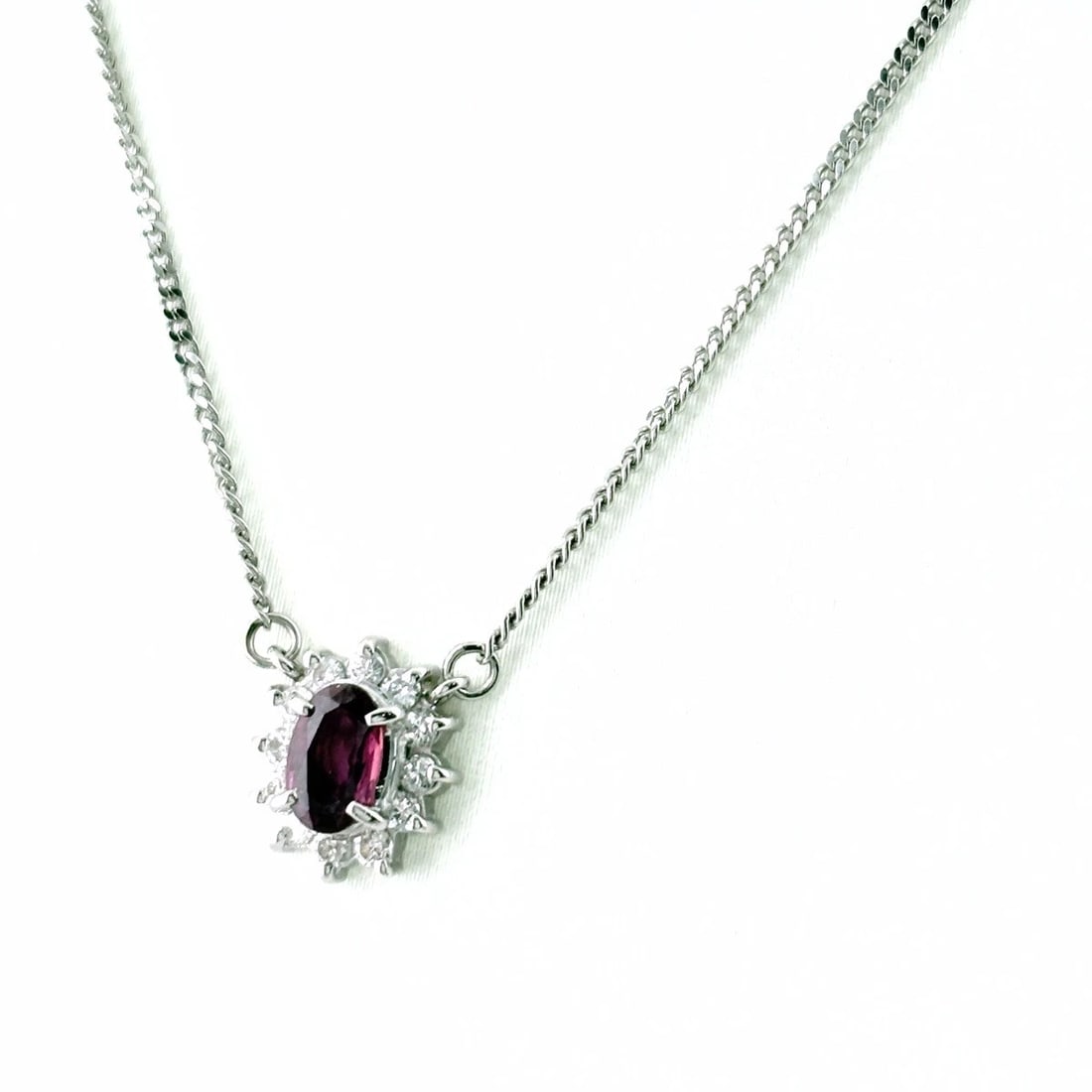 RUBY DESIGN NECKLACE PLATINUM MELEE DIAMOND PENDANT NECKLACE: Ruby Design Necklace Platinum melee diamond Pendant Necklace Brand: Unbranded Type/Style: Necklace Material: Pt850, Main Stone/Creation Ruby Diamond Color: None Size: Chain / code 41cm(16.1")Chain wid