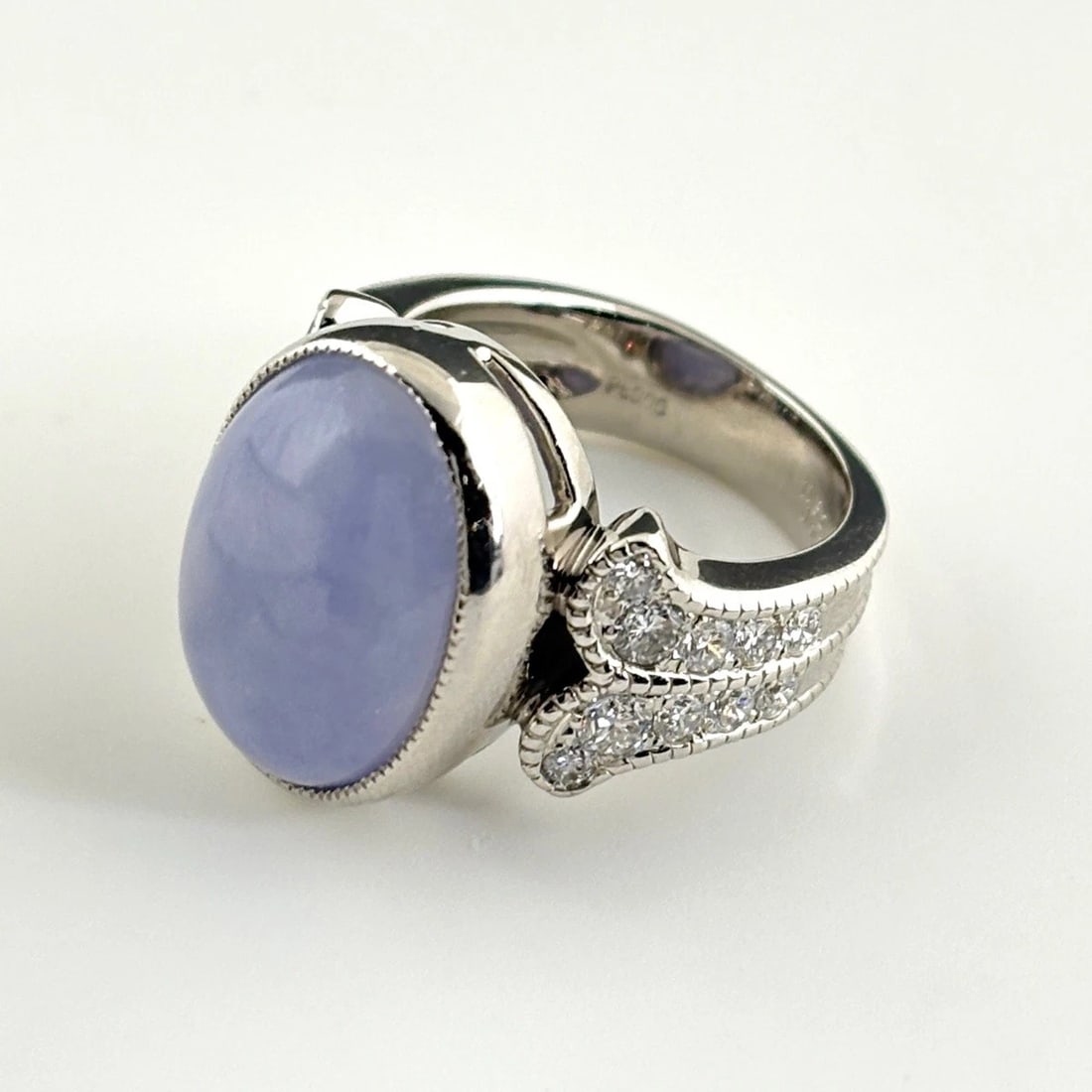 LAVENDER JADE DIAMOND RING PT900JADE: Lavender jade diamond Ring Pt900Jade Brand: Unbranded Type/Style: Ring Material: Pt900, Main Stone/Creation Natural Color: Silver Size: US 6.5 to 7 Accessories: None Accessories Notice: When