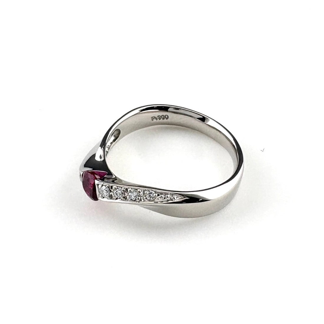 RUBY DESIGN PLATINUM MELEE DIAMOND RING - 3