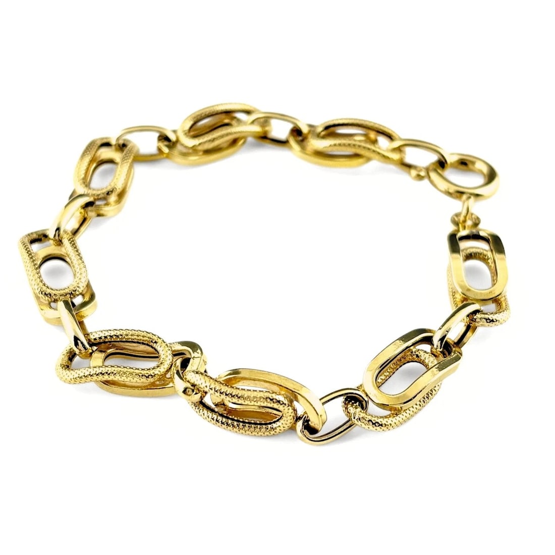 UNOAERRE DESIGN BRACELET YG BRACELET 750: UNOAERRE Design bracelet YG Bracelet 750 Brand: UNOAERRE Type/Style: Bracelet Material: 750YellowGold, Main Stone/Creation Natural Color: YellowGold Size: Wrist Size 17cm(6.7") Maximum Bracelet width