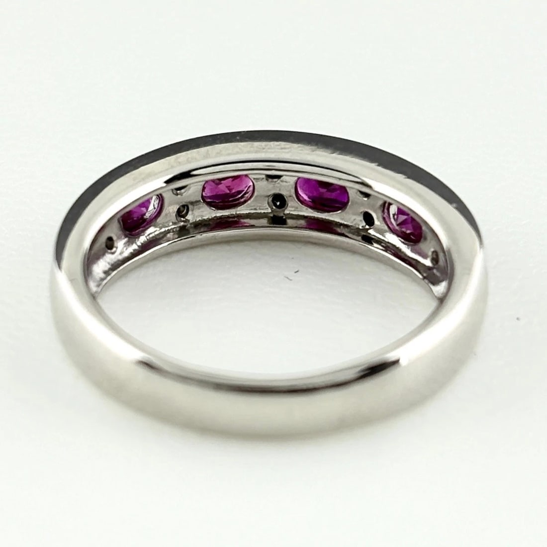 RUBY DESIGN PLATINUM MELEE DIAMOND RING - 4