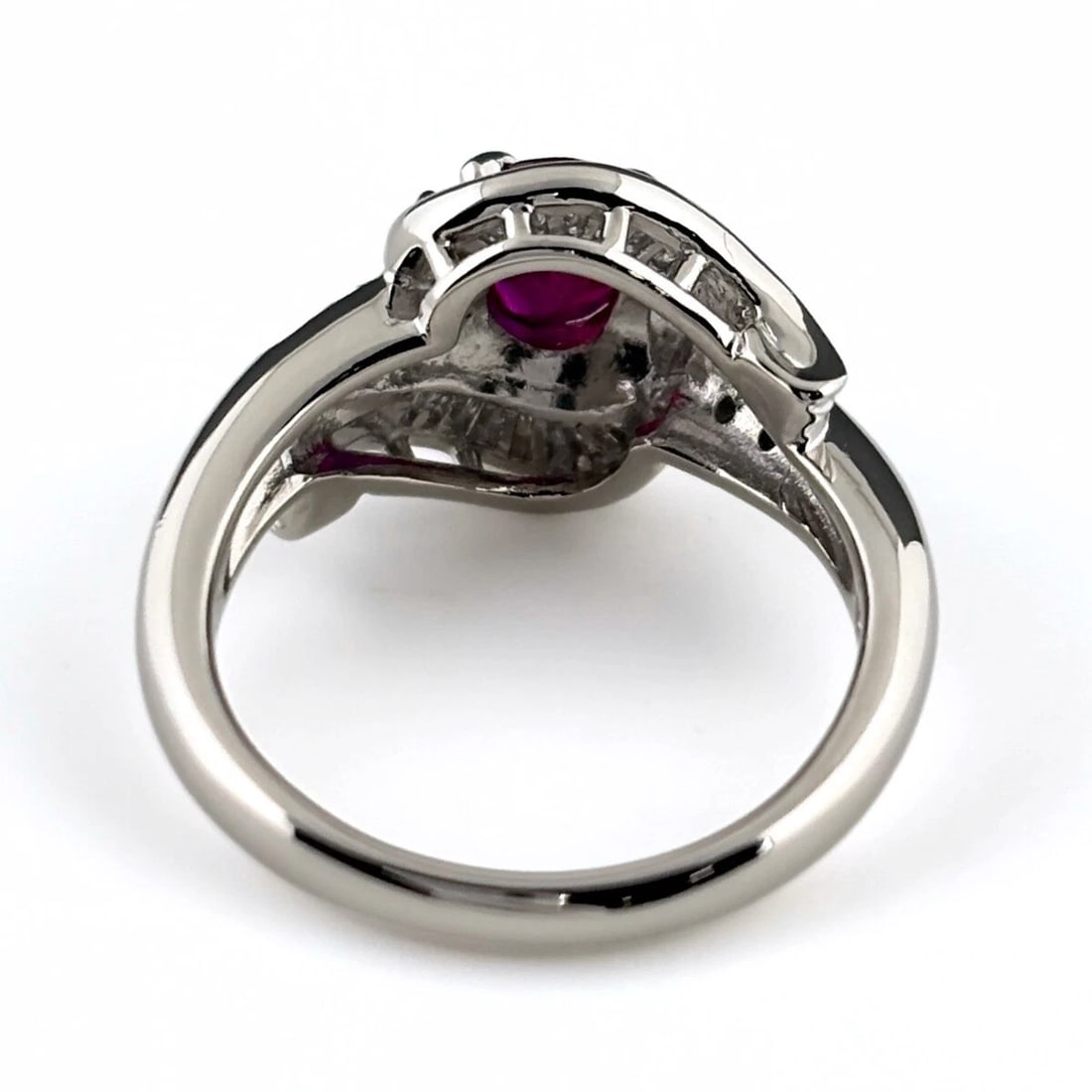 RUBY DESIGN PLATINUM MELEE DIAMOND RING - 4