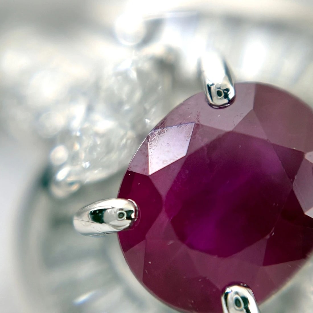 RUBY DESIGN PLATINUM MELEE DIAMOND RING - 5