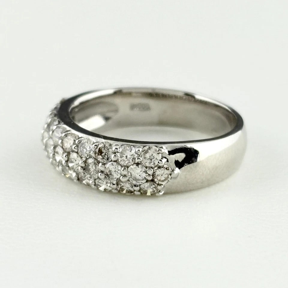 MELEE DIAMOND DESIGN PLATINUM RING: melee diamond design Platinum Ring Brand: Unbranded Type/Style: Ring Material: Pt900, Main Stone/Creation Natural Color: None Size: US 6.5 Accessories: None Accessories Notice: When purcha