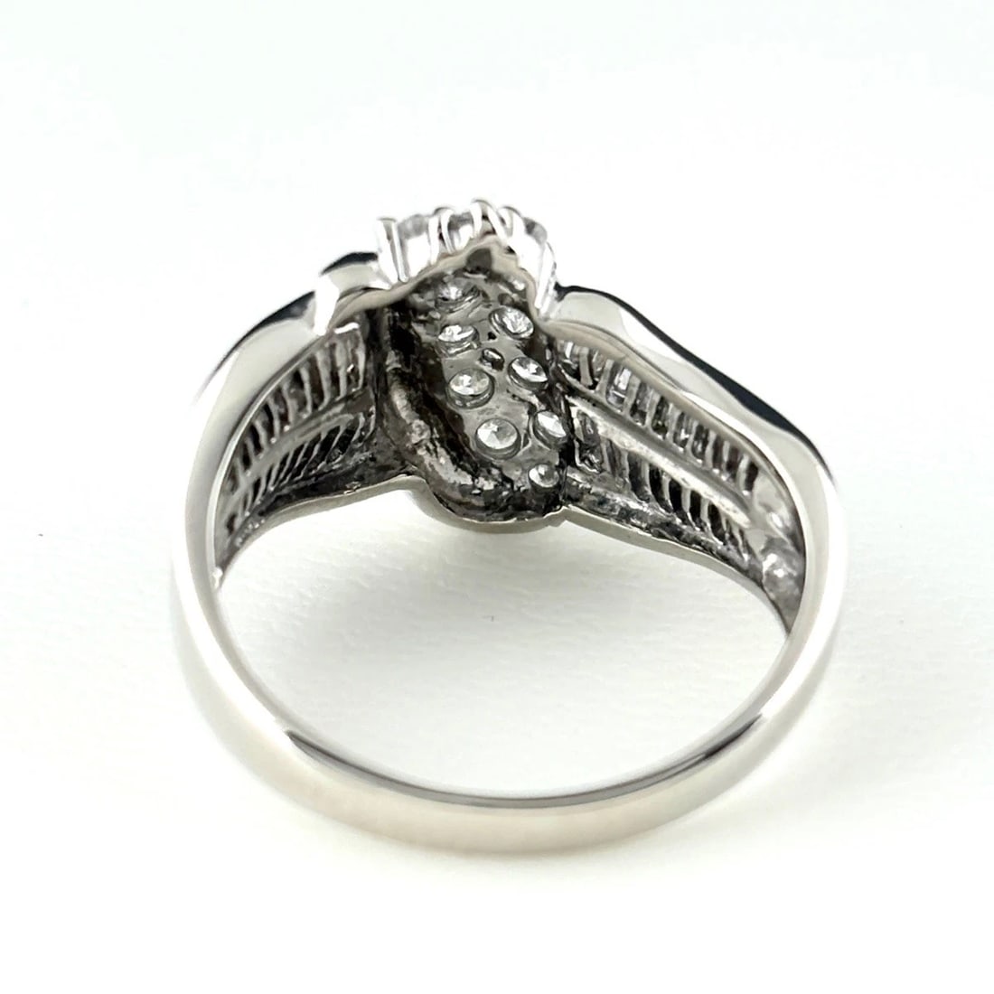 MELEE DIAMOND DESIGN PLATINUM RING - 4