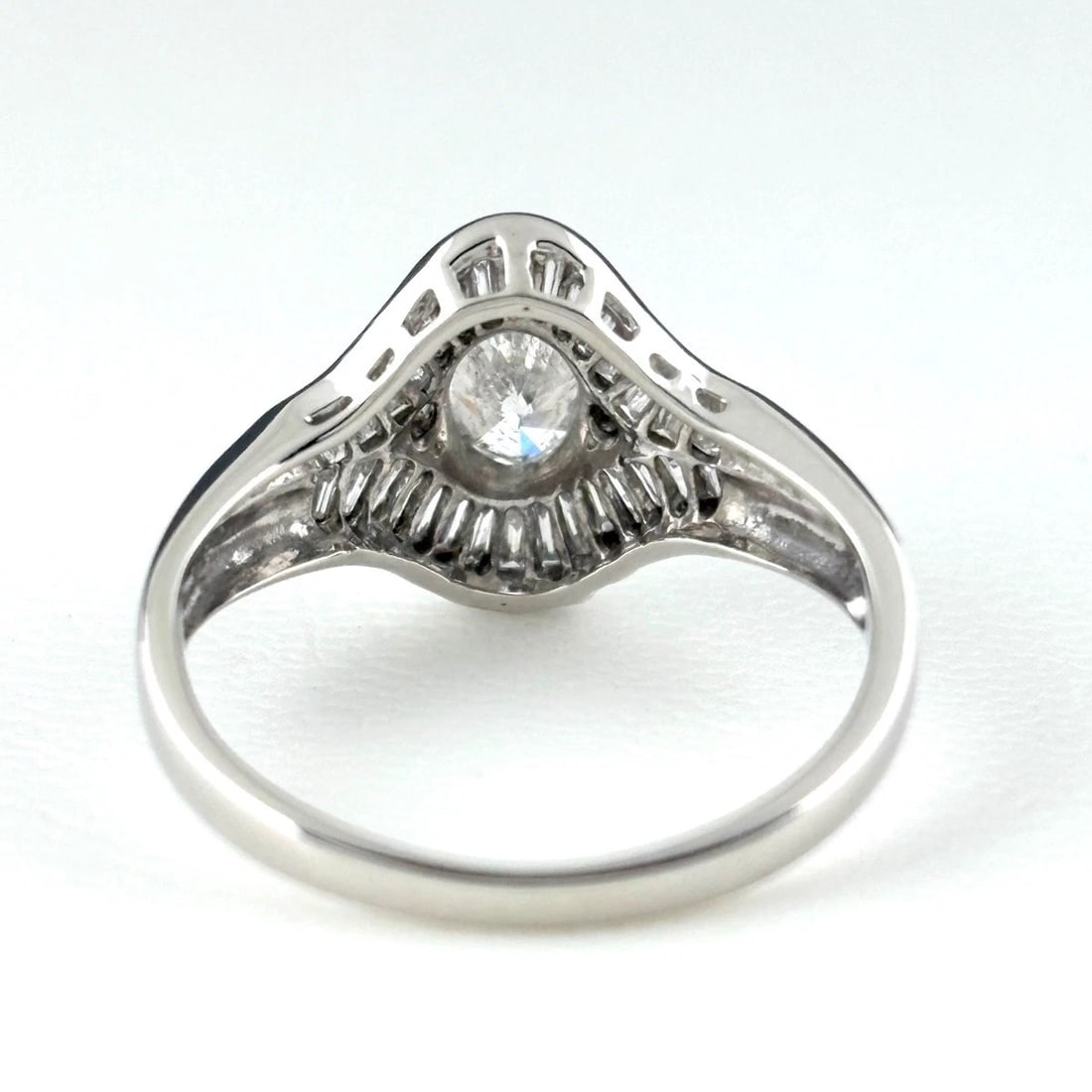 MELEE DIAMOND DESIGN PLATINUM RING - 2