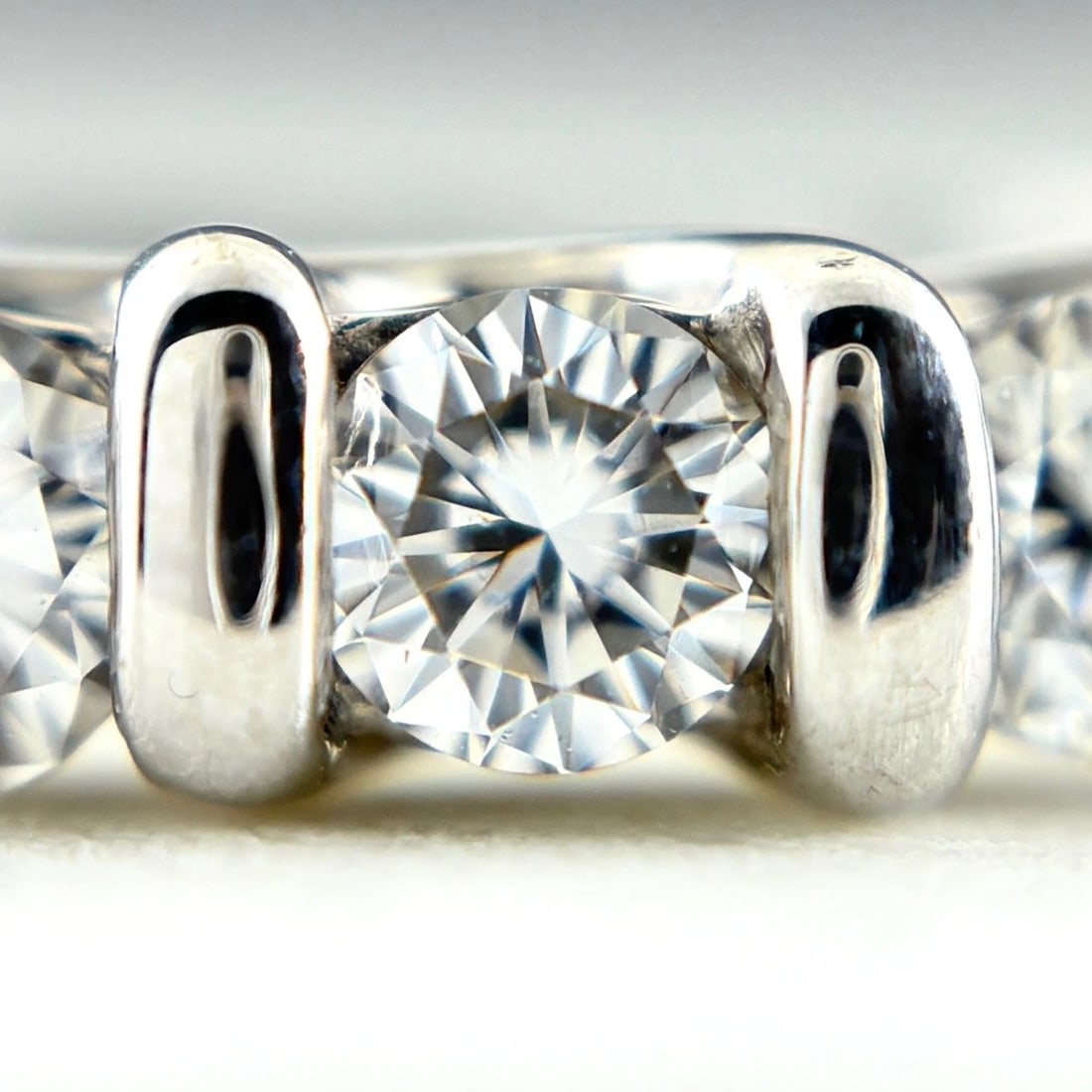 MELEE DIAMOND DESIGN WG RING - 2