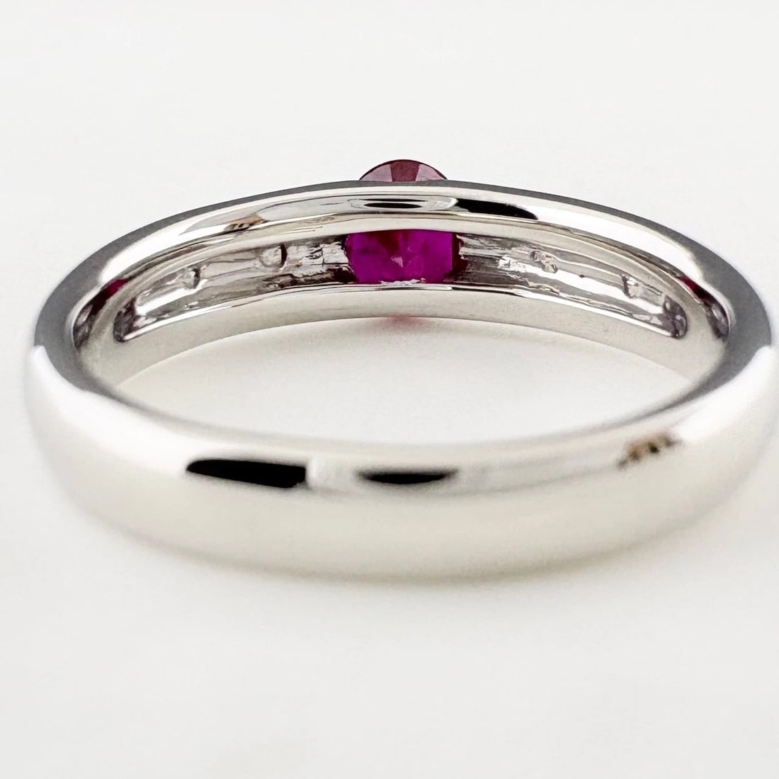 RUBY DESIGN PLATINUM MELEE DIAMOND RING - 2