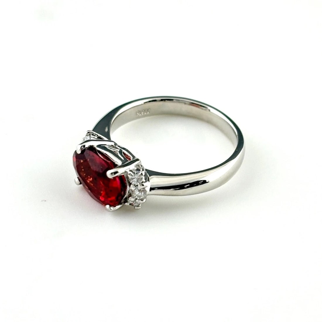 ANDESINE DESIGN RING PLATINUM RING: Andesine design ring Platinum ring Brand: Unbranded Type/Style: Ring Material: Pt900, Main Stone/Creation Natural Color: Silver Size: US 5 to 5.5 Accessories: None Accessories Notice: When purchasing
