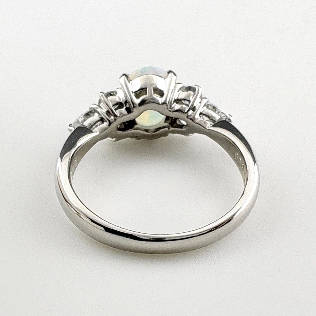 OPAL DESIGN PLATINUM MELEE DIAMOND RING - 4