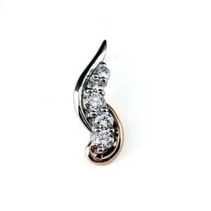 MELEE DIAMOND PENDANT HEAD PLATINUM: melee diamond Pendant Head Platinum Brand: Unbranded Type/Style: Pendant Head Material: 18KPt950, Main Stone/Creation Natural Color: silver Size: Pendant size 20.5?6.9mm(0.8") Inside diameter of the