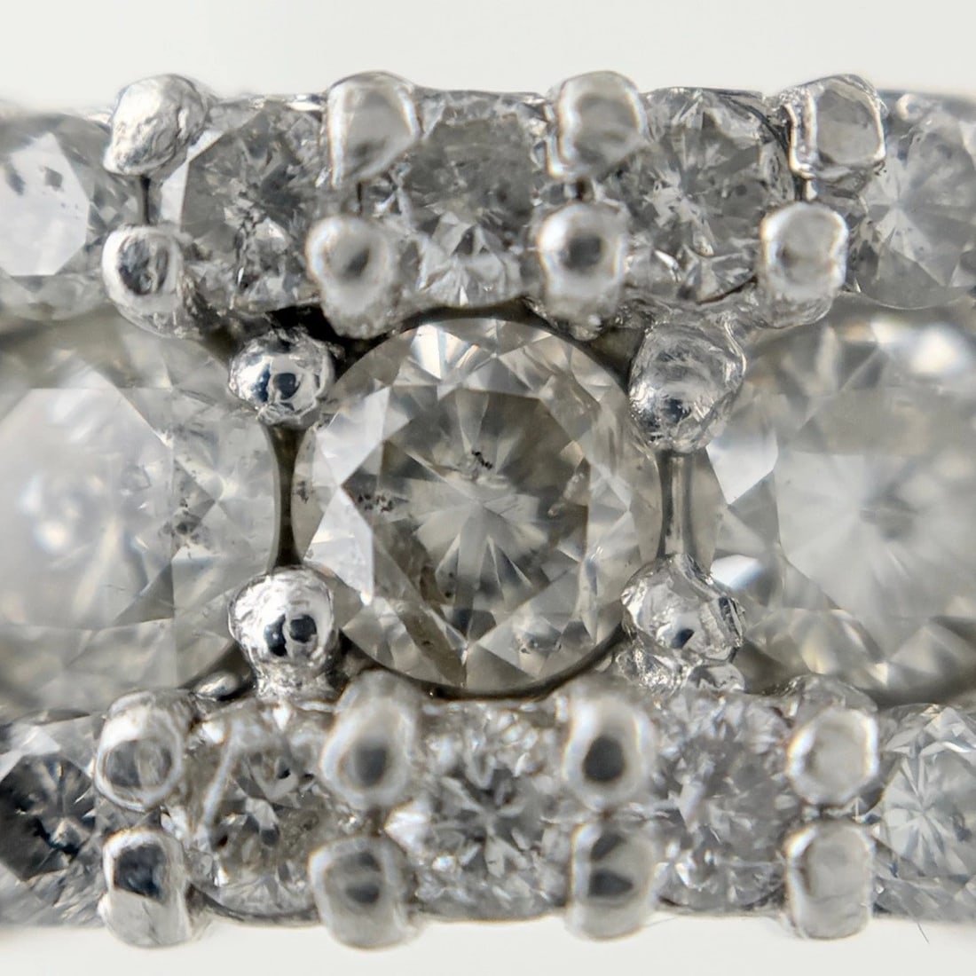 MELEE DIAMOND DESIGN PLATINUM RING - 2