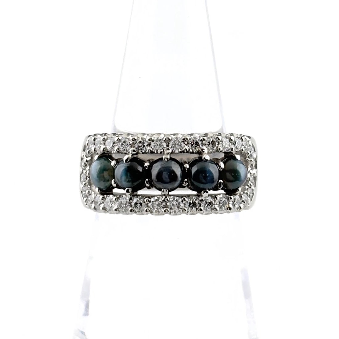 ALEXANDRITE CAT'S EYE DIAMOND RING 18K ALEXANDRITE: Alexandrite cat's eye diamond Ring 18K Alexandrite Brand: Unbranded Type/Style: Ring Material: 18K, Main Stone/Creation Alexandrite Diamond Color: None Size: US 6 to 6.5 Accessories: None