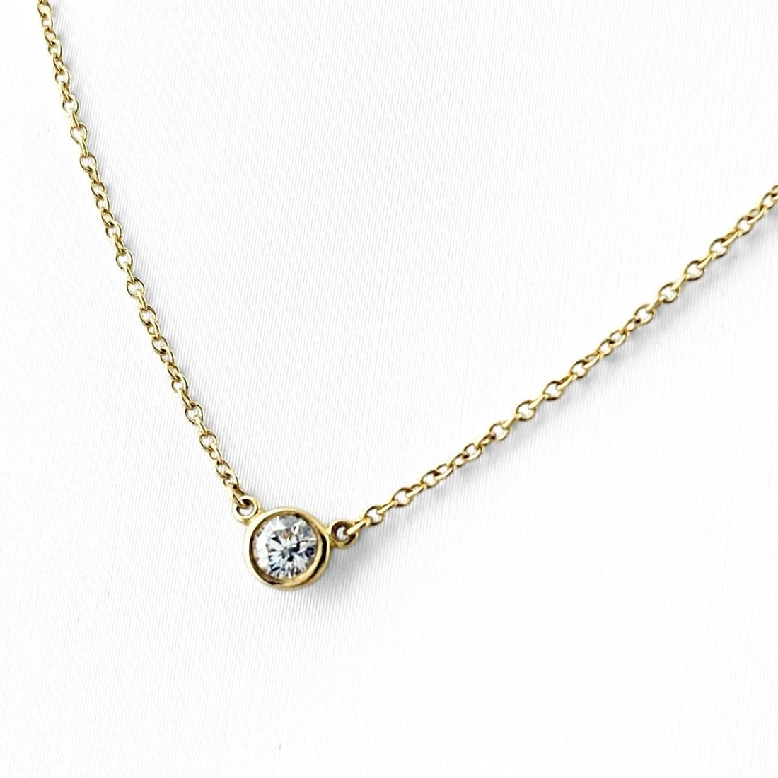 CROSS MOTIF PENDANT HEAD WG DIAMOND: Cross motif Pendant Head WG diamond Brand: TIFFANY&Co. Type/Style: Necklace Material: 750YellowGold, Main Stone/Creation Natural Color: YellowGold Size: Chain width 0.6mm(0.0") Chain / code 40cm(15.7"