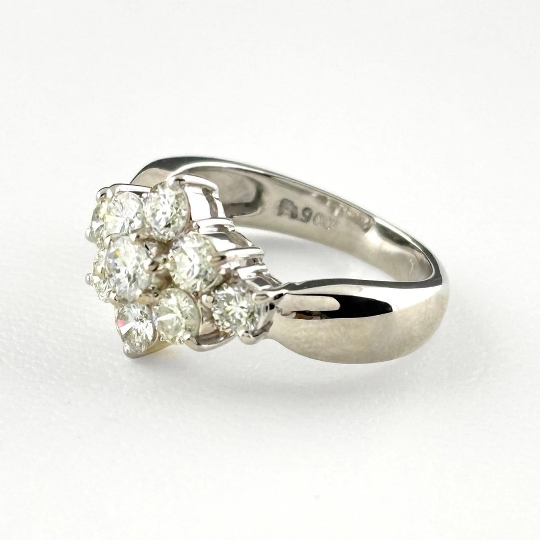 MELEE DIAMOND DESIGN PLATINUM RING - 3