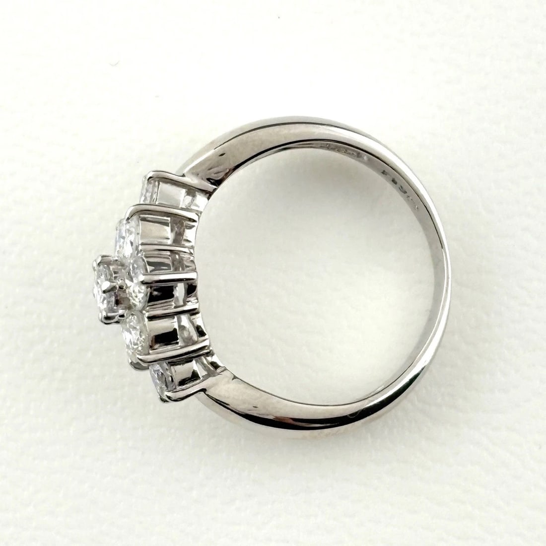 MELEE DIAMOND DESIGN PLATINUM RING - 5