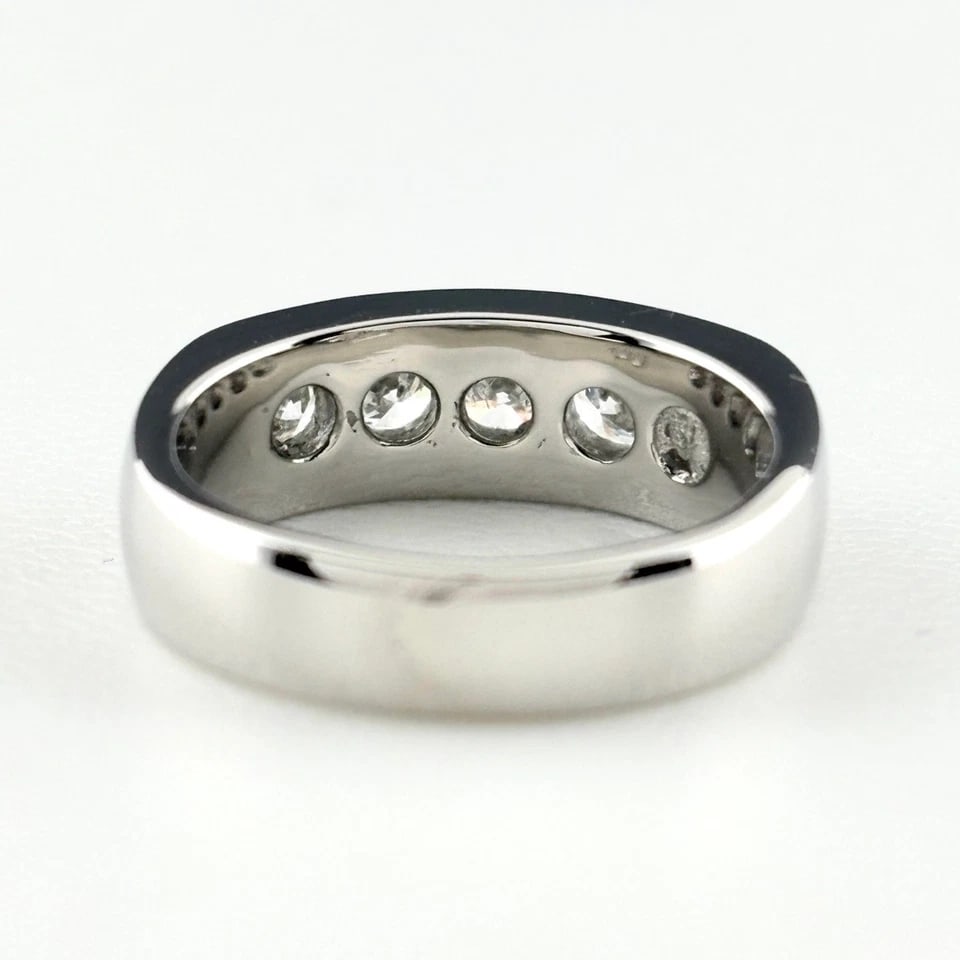 MELEE DIAMOND DESIGN PLATINUM RING - 2