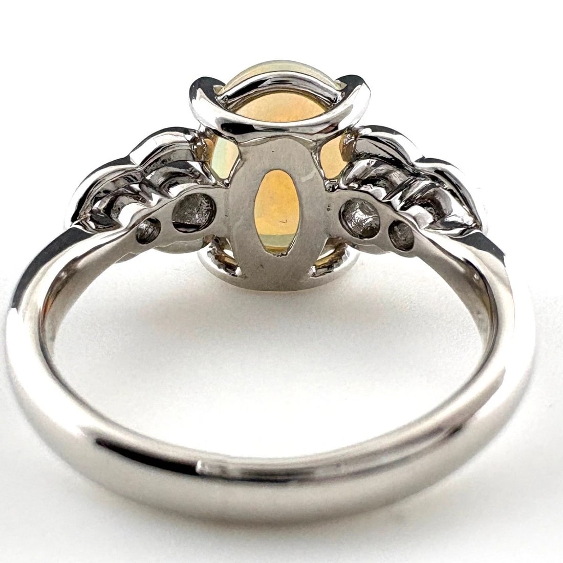 OPAL DESIGN PLATINUM MELEE DIAMOND RING - 2