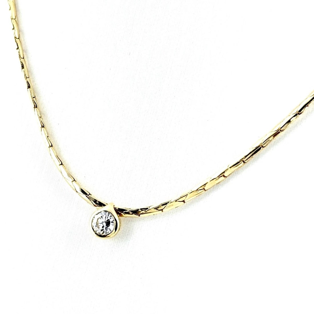 SOUTHERN CROSS YELLOWGOLD PENDANT NECKLACE 18K 750: Southern Cross YellowGold Pendant Necklace 18K 750 Brand: Southern Cross Type/Style: Necklace Material: 750YellowGold18K, Main Stone/Creation Natural Color: YellowGold Size: Chain width