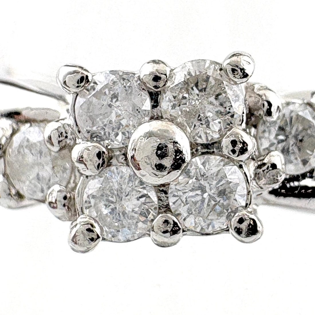 MELEE DIAMOND DESIGN PLATINUM RING - 2