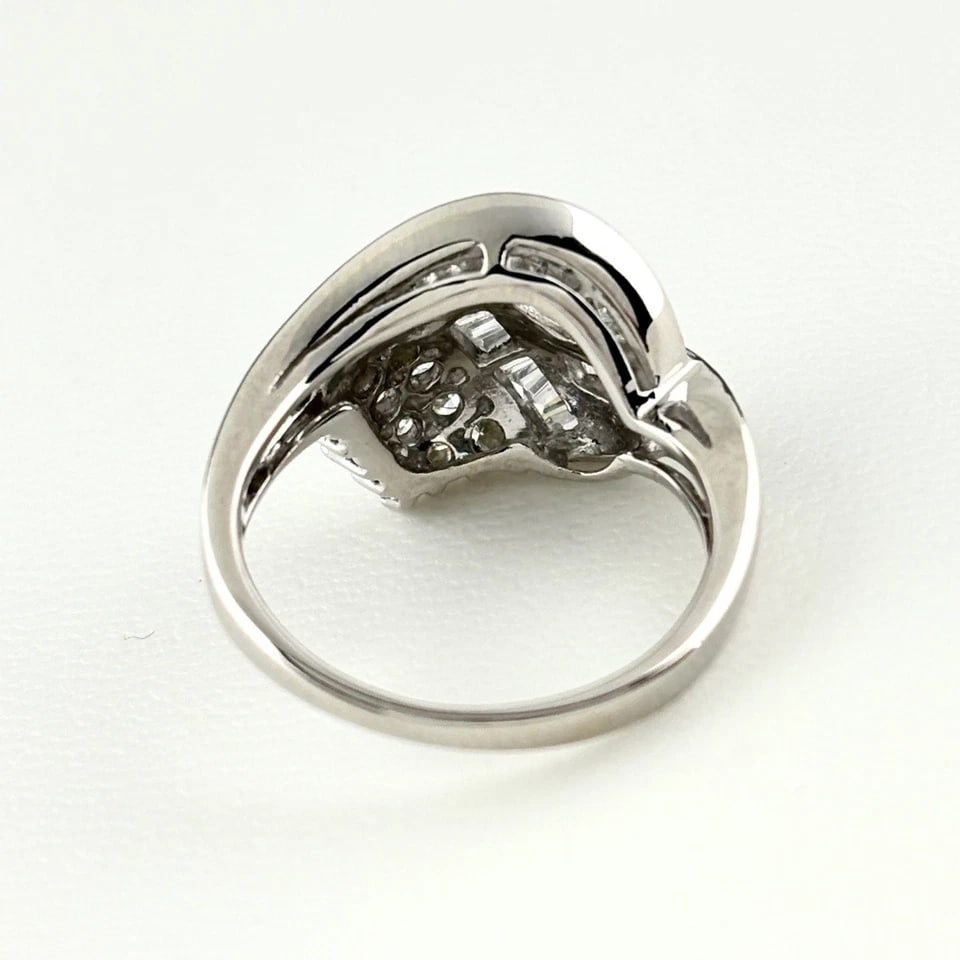 MELEE DIAMOND DESIGNPLATINUM RING - 2