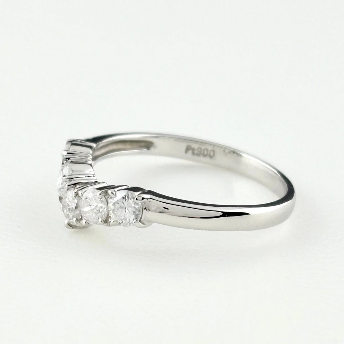 MELEE DIAMOND DESIGN PLATINUM RING - 3