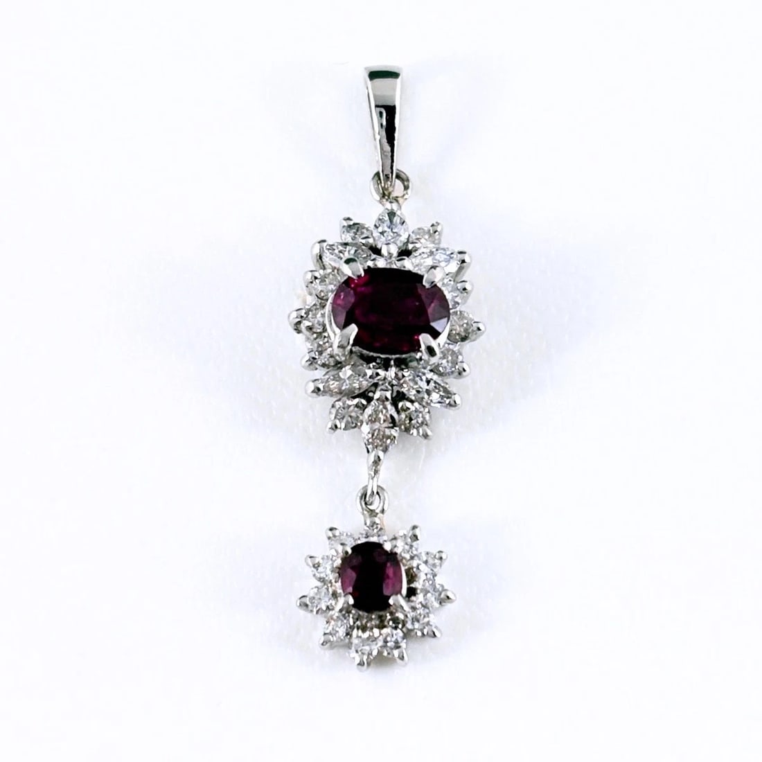 RUBY PLATINUM MELEE DIAMOND PENDANT HEAD: Ruby Platinum melee diamond Pendant Head Brand: Unbranded Type/Style: Pendant Head Material: Pt900, Main Stone/Creation Ruby diamond Color: None Size: Total length of the pendant head including a