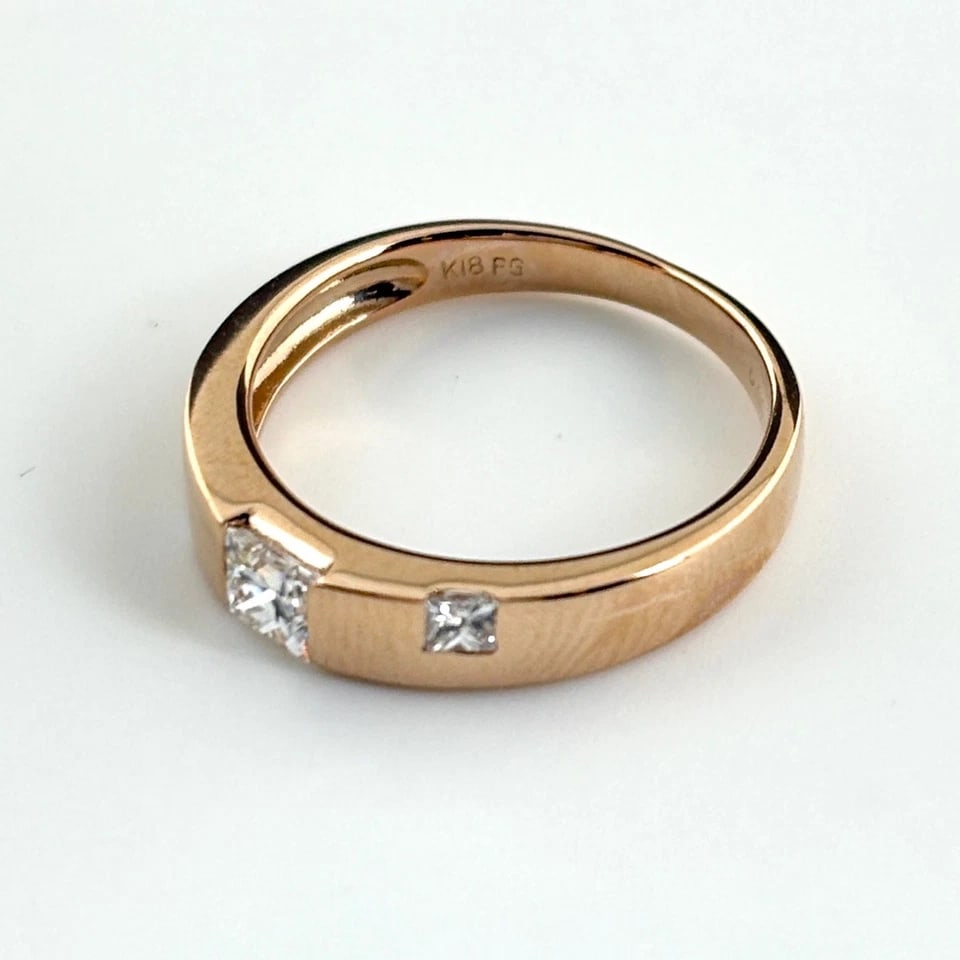 DESIGN PG PINK GOLD MELEE DIAMOND RING: design PG Pink Gold Melee Diamond Ring Brand: Unbranded Type/Style: Ring Material: 18K PG, Main Stone/Creation Natural Color: Pink Gold Size: US 5 to 5.5) Accessories: None Accessories Notice: When