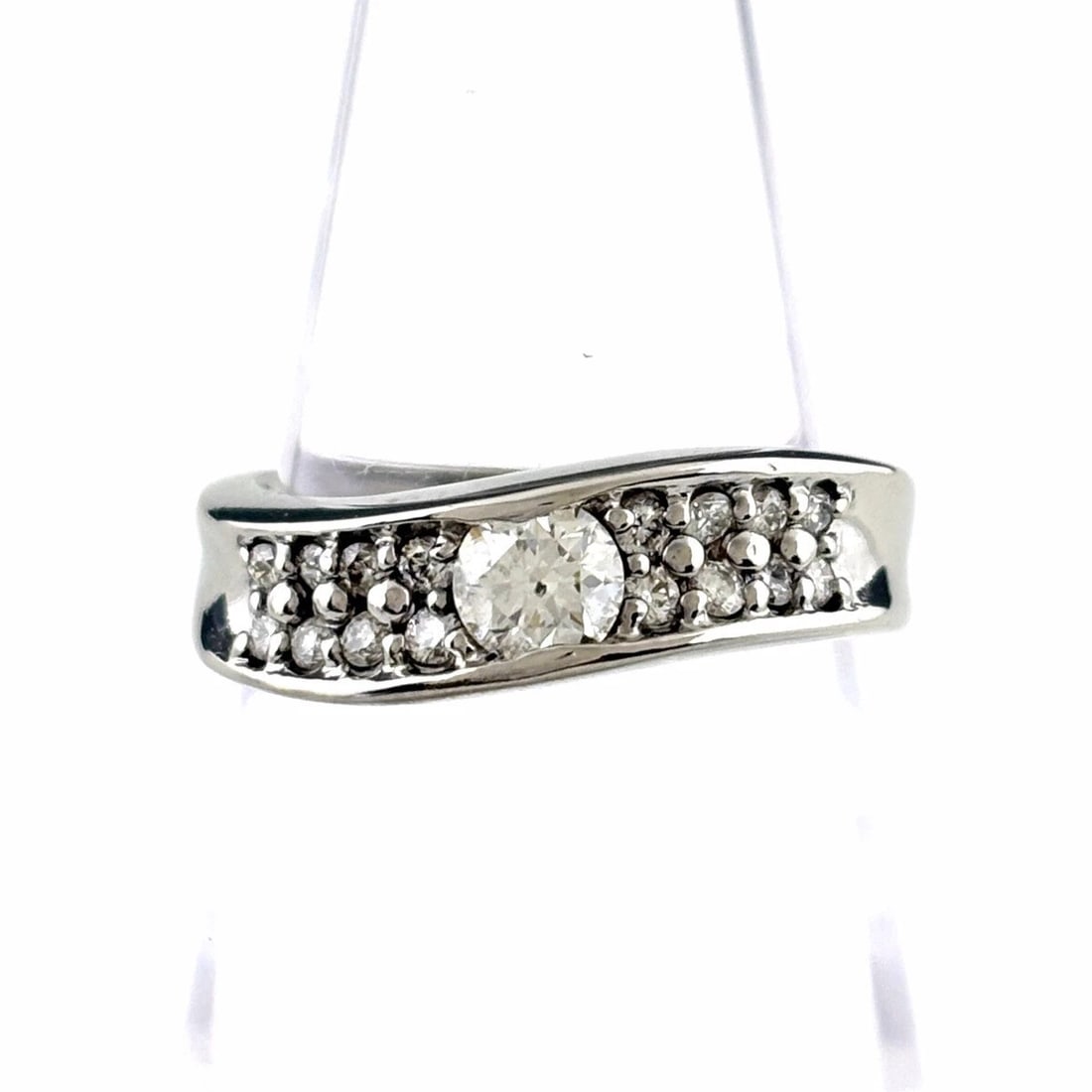 RING WG RING 18K WG DIAMOND (1 of 5)