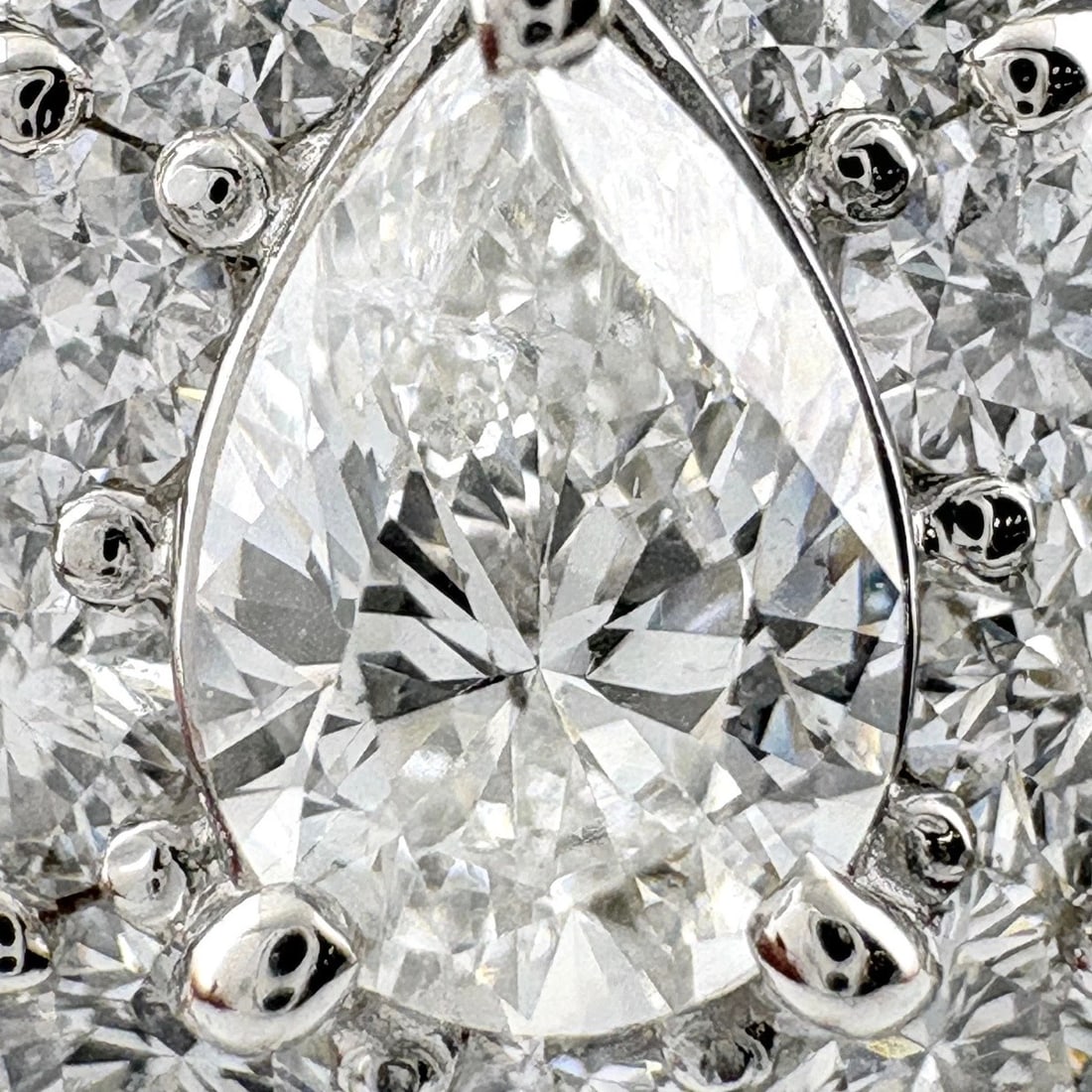 DIAMOND DESIGN PLATINUM RING - 2