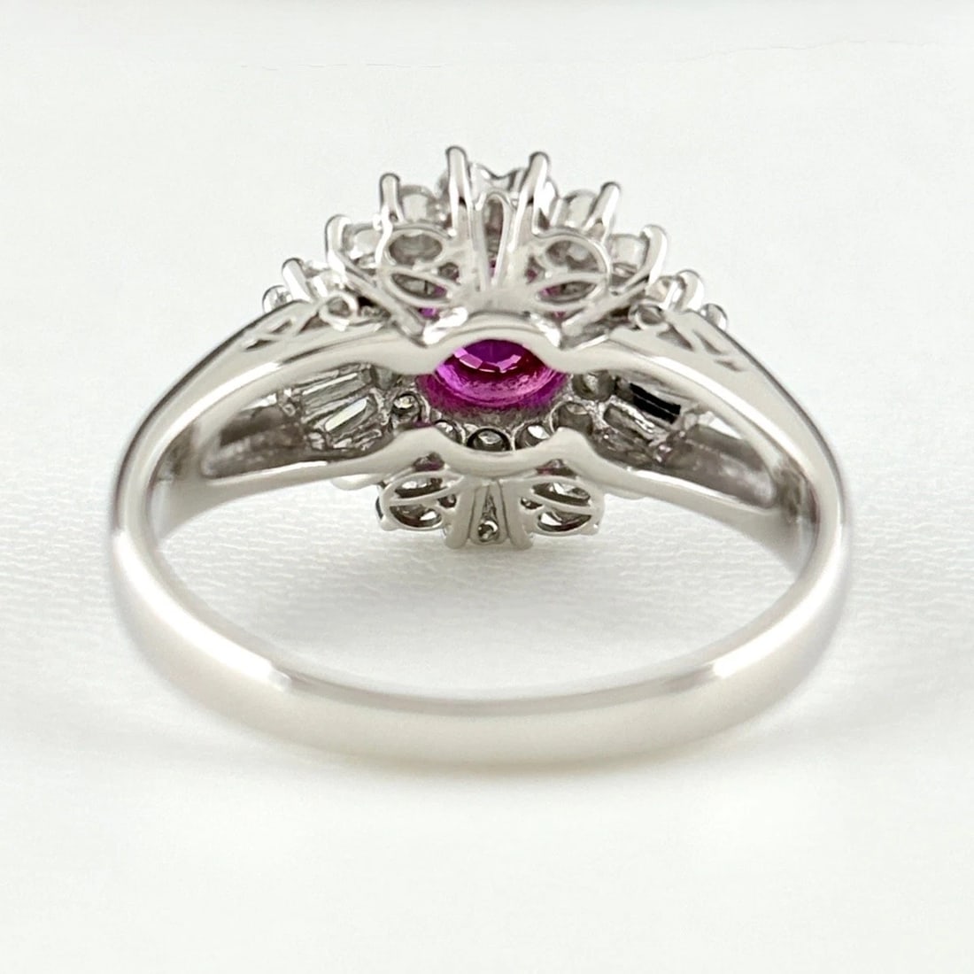 RUBY DESIGN PLATINUM MELEE DIAMOND RING - 4