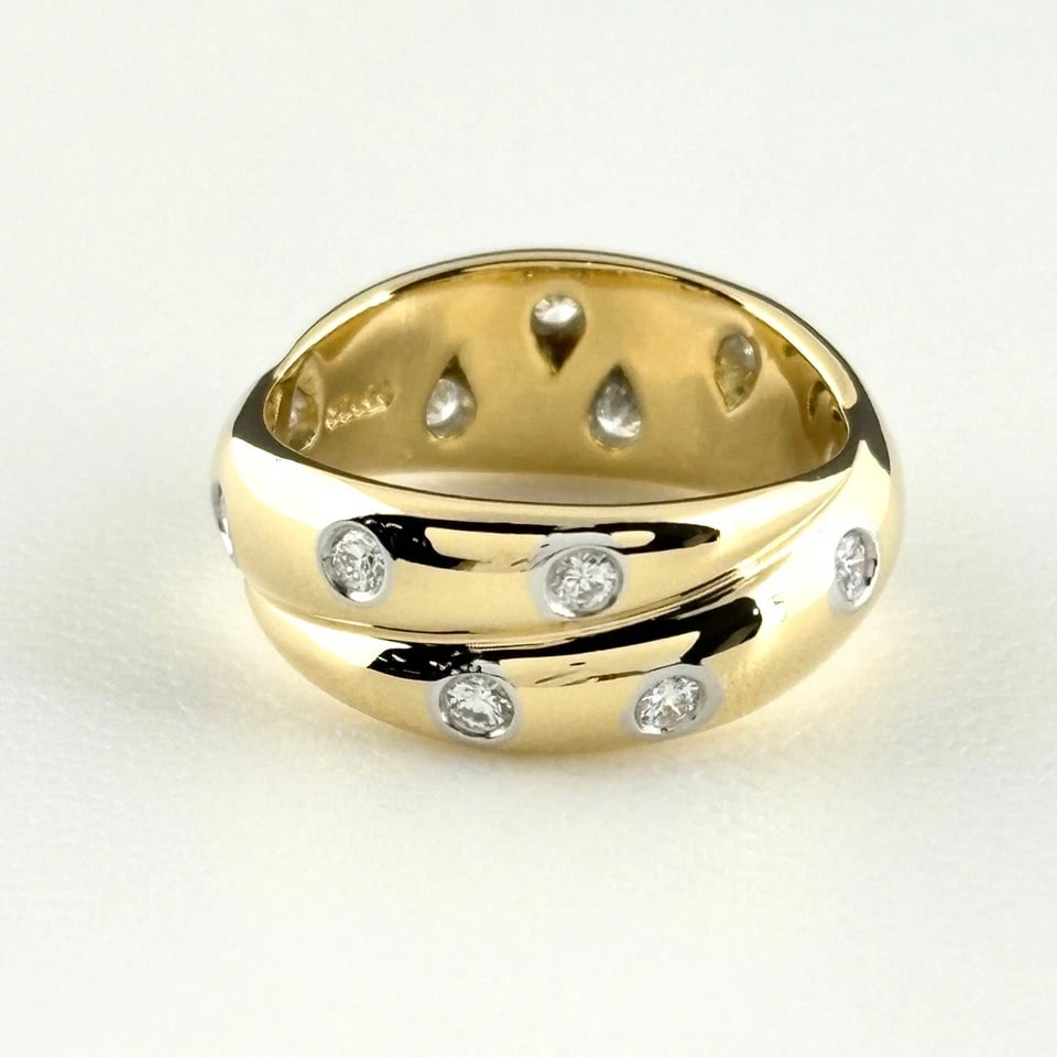 TIFFANY&CO. DOTS TWIST YELLOWGOLD MELEE DIAMOND RING: TIFFANY&Co. Dots Twist YellowGold melee diamond Ring Brand: TIFFANY&Co. Type/Style: Ring Material: 750, Main Stone/Creation Natural Color: Size: US 5.5 Accessories: None Accessories Notice