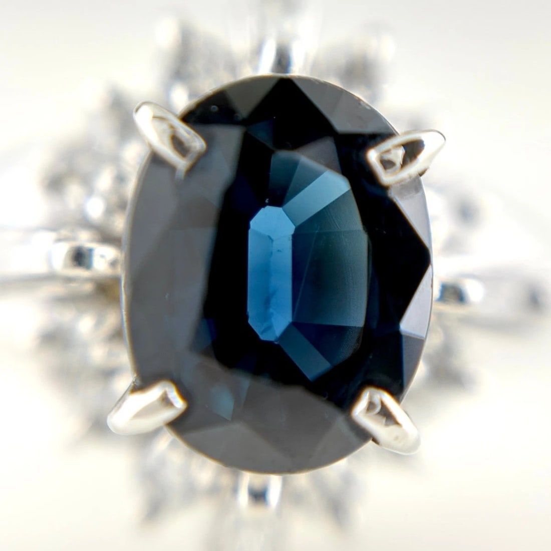 SAPPHIRE DESIGNPLATINUM MELEE DIAMOND RING: sapphire designPlatinum melee diamond Ring Brand: Unbranded Type/Style: Ring Material: Pt900, Main Stone/Creation sapphire diamond Color: None Size: US 6.5 Accessories: None Accessories Notice: When