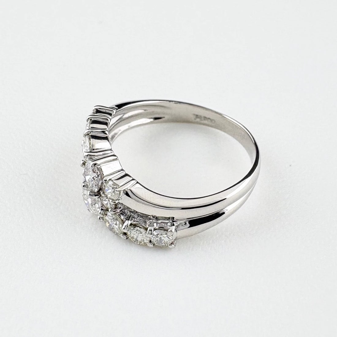 MELEE DIAMOND DESIGN PLATINUM RING - 3