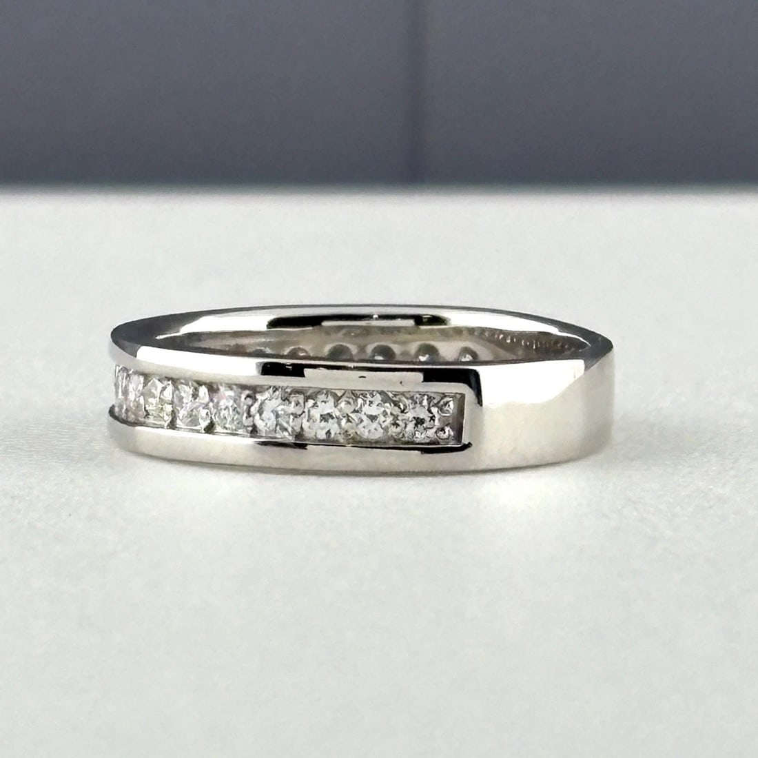 MELEE DIAMOND DESIGN PLATINUM RING: melee diamond design Platinum Ring Brand: Unbranded Type/Style: Ring Material: Platinum900, Main Stone/Creation Natural Color: None Size: US 7 to 7.5 Accessories: None Accessories Notice: When