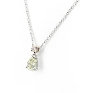 DIAMOND DESIGN WHITEGOLD PENDANT MELEE DIAMOND NECKLACE: Diamond design WhiteGold Pendant melee diamond Necklace Brand: Unbranded Type/Style: Necklace Material: 18K WG, Main Stone/Creation Natural Color: White Gold Size: Chain / code 45cm(17.7") Chain width