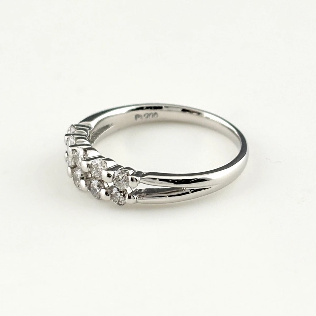 MELEE DIAMOND DESIGN PLATINUM RING - 3