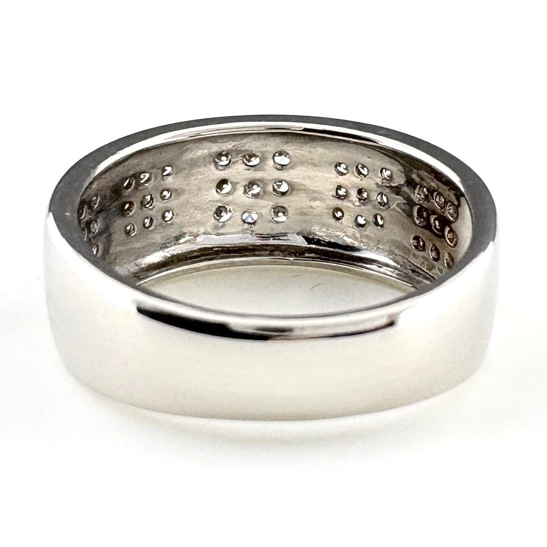 MELEE DIAMOND DESIGN PLATINUM RING - 2