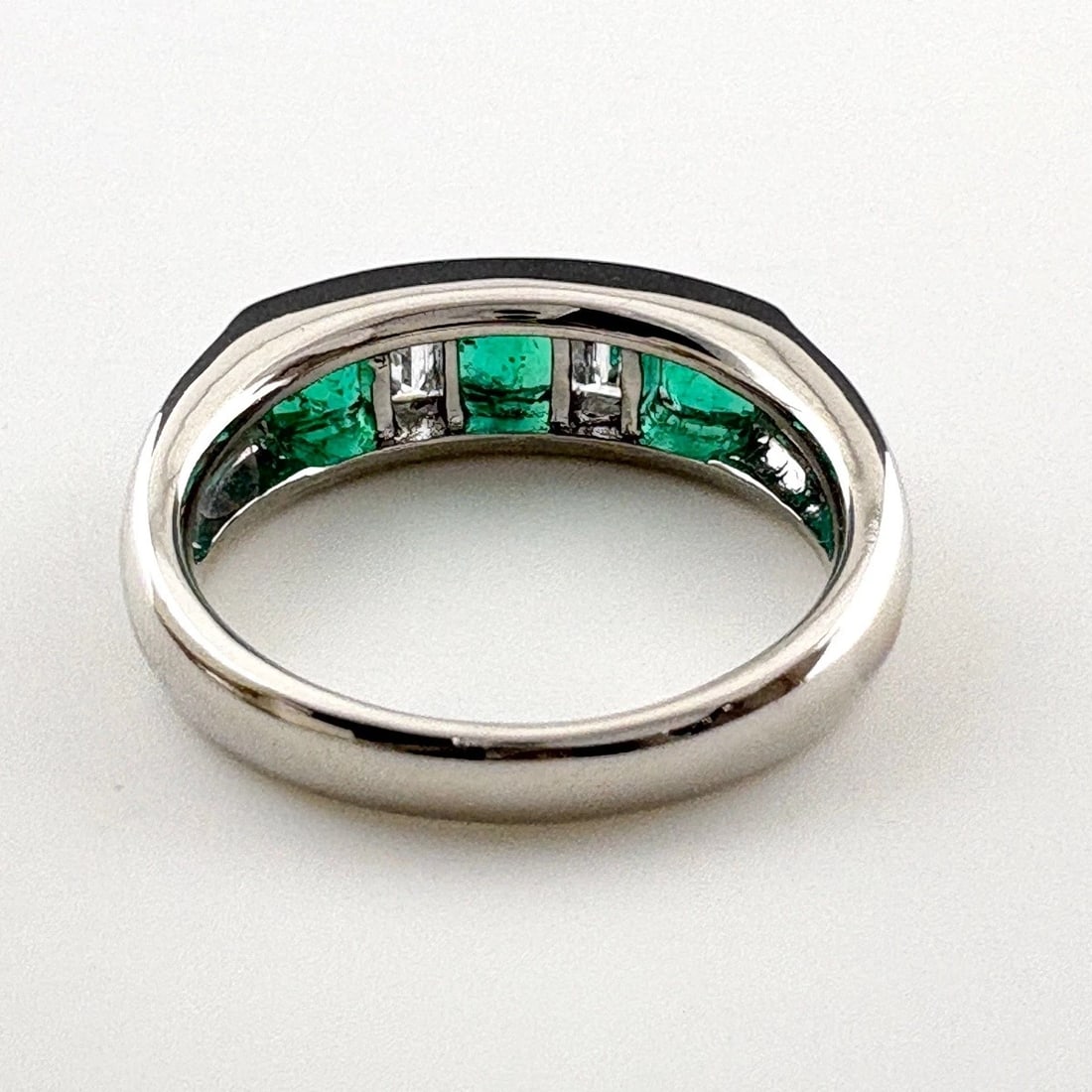 EMERALD DESIGN PLATINUM MELEE DIAMOND RING - 2
