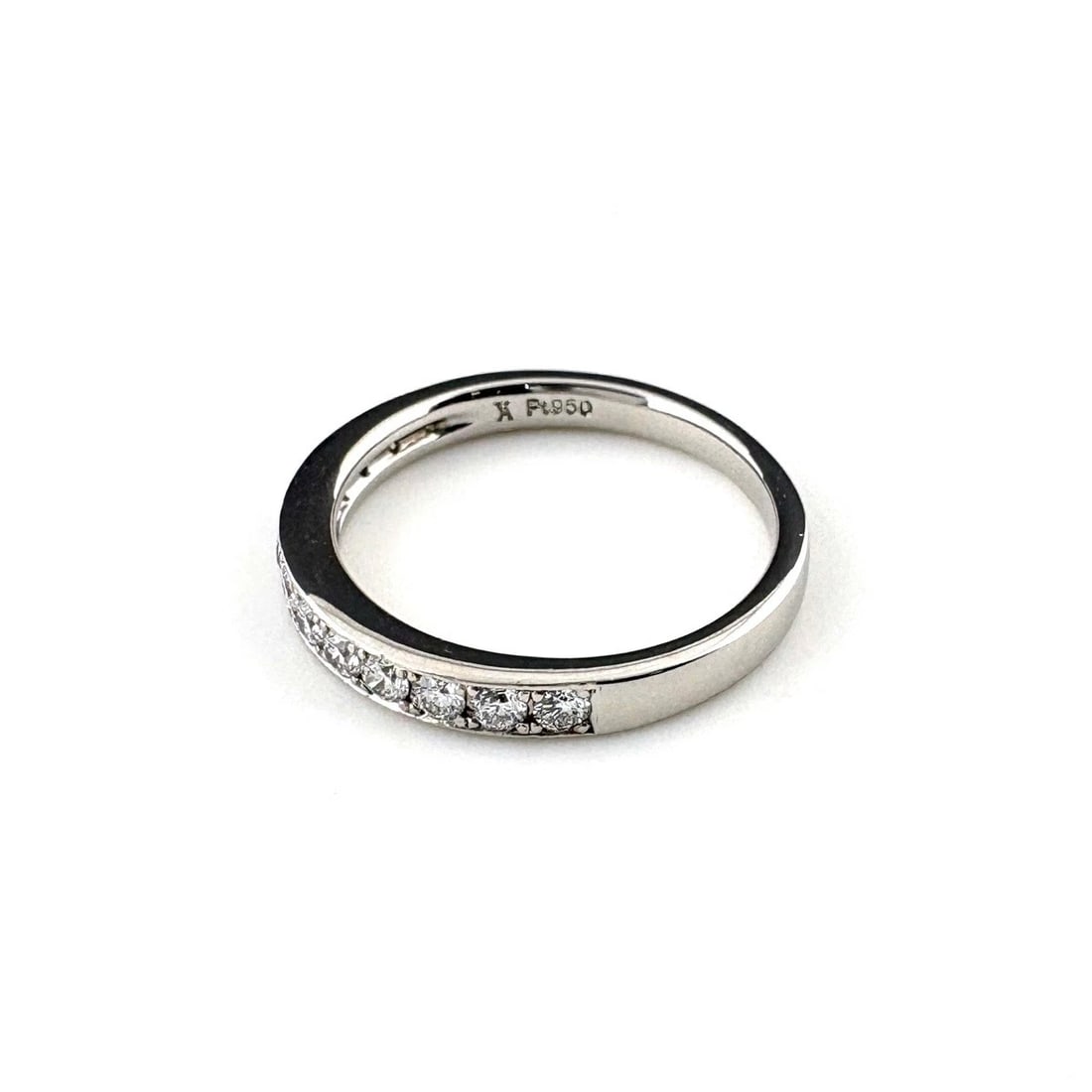 VENDOME AOYAMA MELEE DIAMOND DESIGN PLATINUM RING: VENDOME AOYAMA melee diamond design Platinum Ring Brand: VENDOME AOYAMA Type/Style: Ring Material: Pt950, Main Stone/Creation Natural Color: None Size: US 5 Accessories: None Accessories N