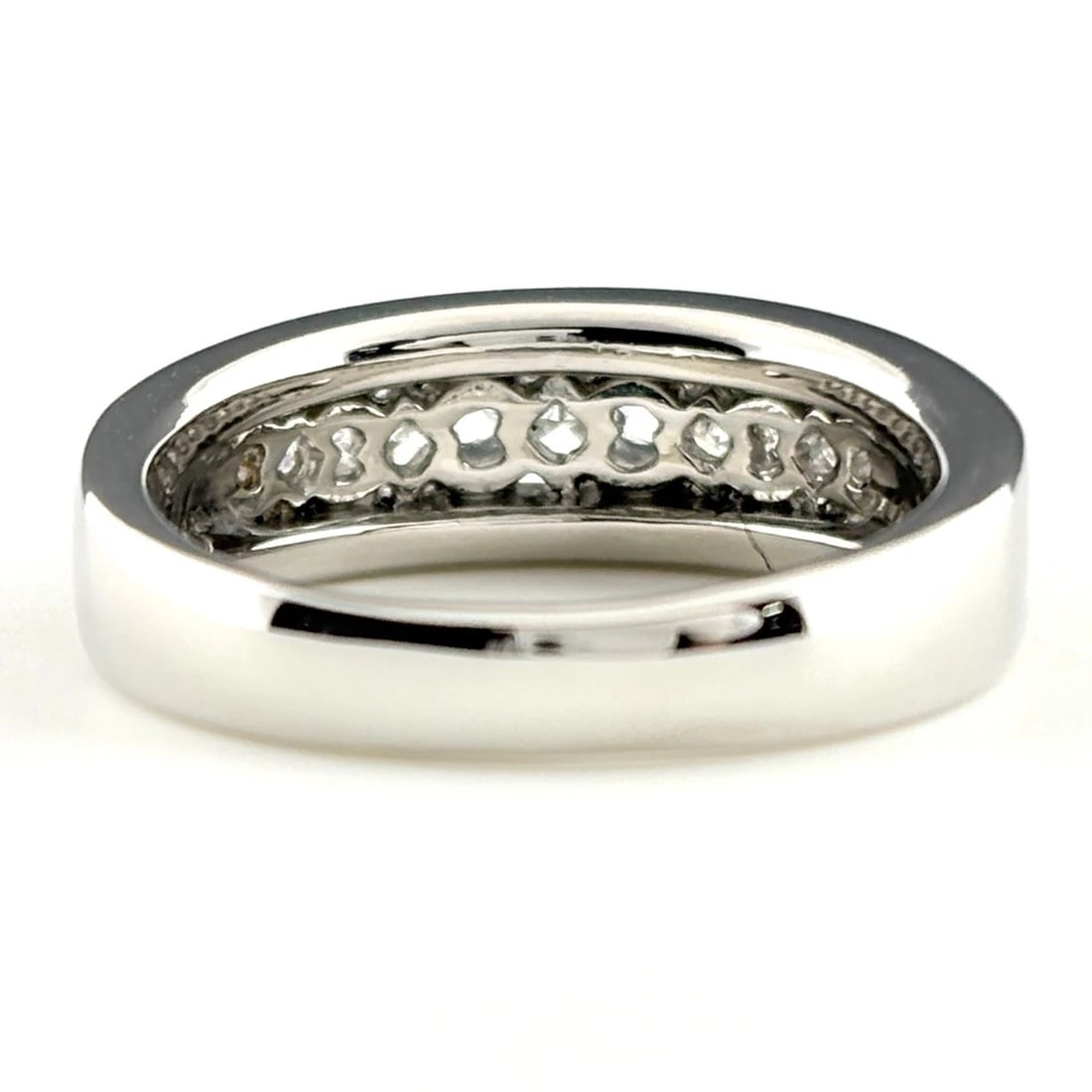 MELEE DIAMOND DESIGN PLATINUM RING - 4