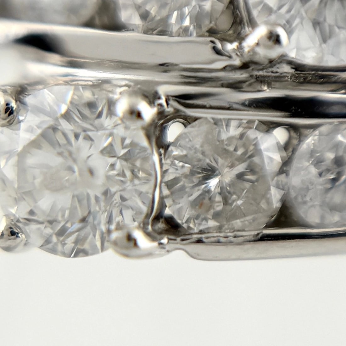MELEE DIAMOND DESIGN PLATINUM RING - 3
