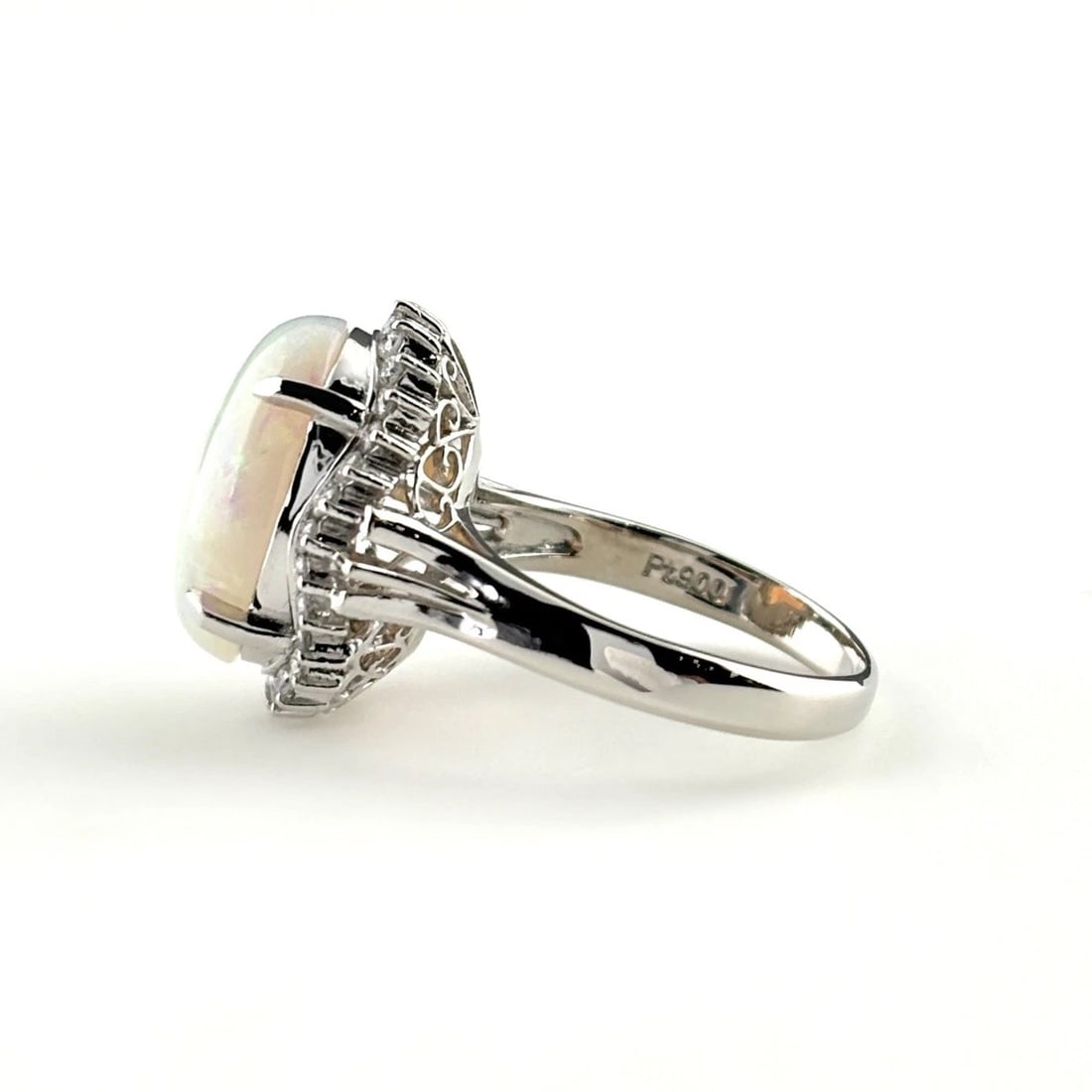OPAL DESIGN PLATINUM MELEE DIAMOND RING - 4