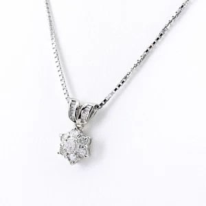 FLOWER MOTIF DESIGN NECKLACE PLATINUM PENDANT MELEE DIAMOND: Flower motif design Necklace Platinum Pendant melee diamond Brand: Unbranded Type/Style: Necklace Material: Pt900 Pt850, Main Stone/Creation Natural Color: None Size: Chain / code 40cm(15.7") Chain