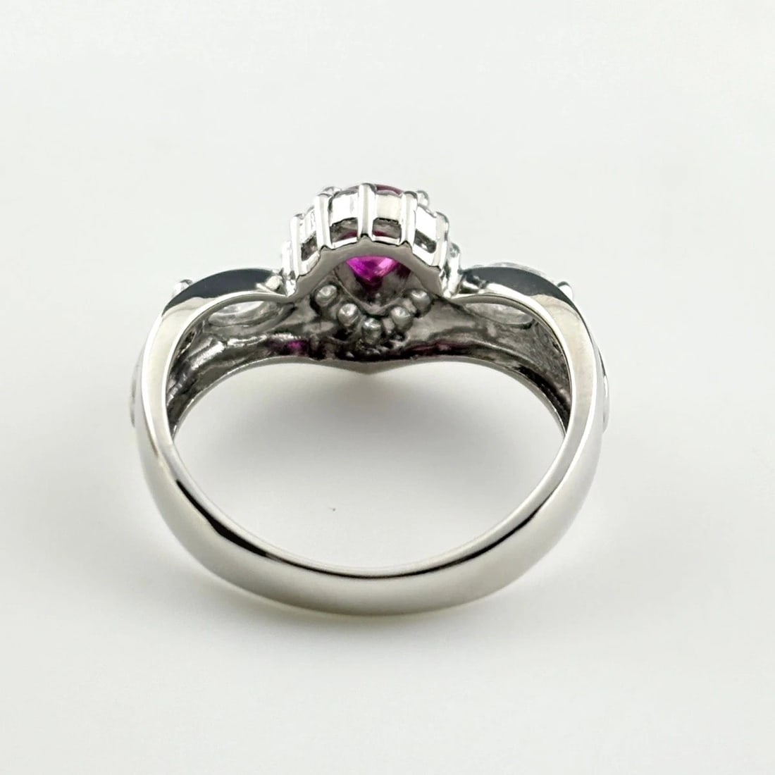 RUBY DESIGN PLATINUM MELEE DIAMOND RING - 2