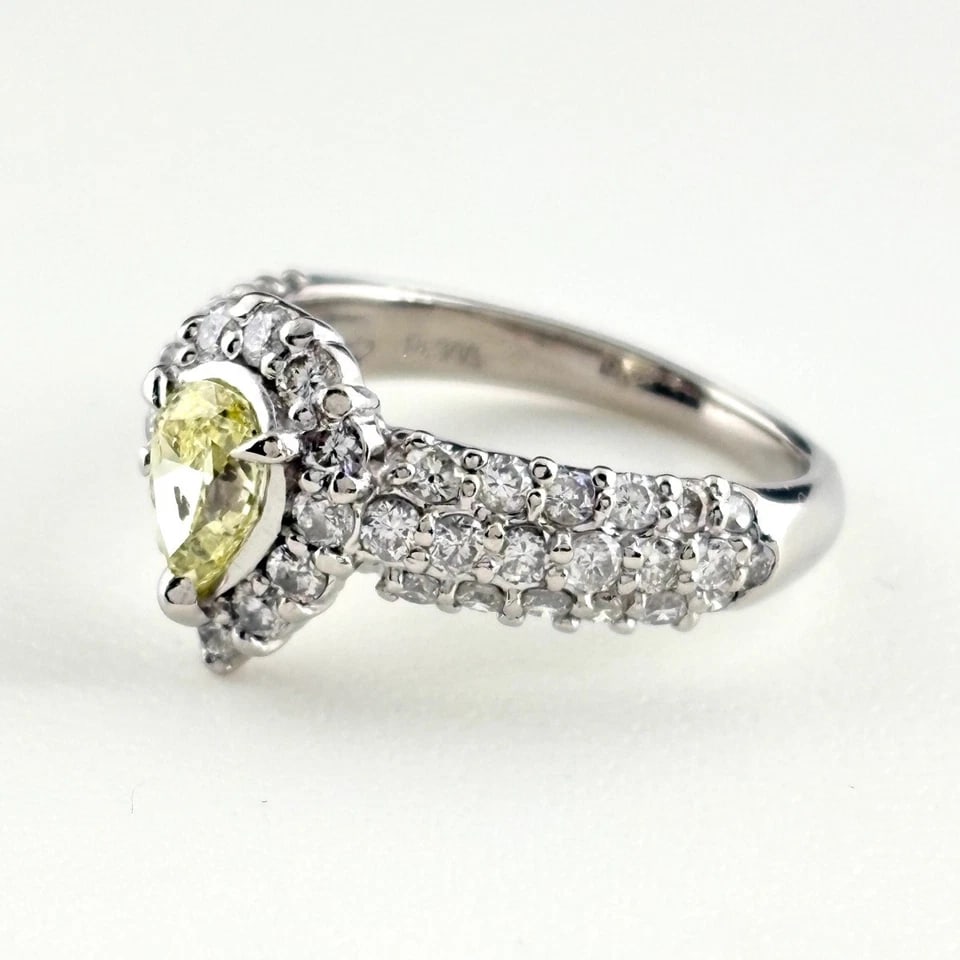 DIAMOND DESIGN PLATINUM MELEE RING: diamond design Platinum melee Ring Brand: Unbranded Type/Style: Ring Material: Platinum900, Main Stone/Creation Natural Color: None Size: US 6 Accessories: None Accessories Notice: When pu
