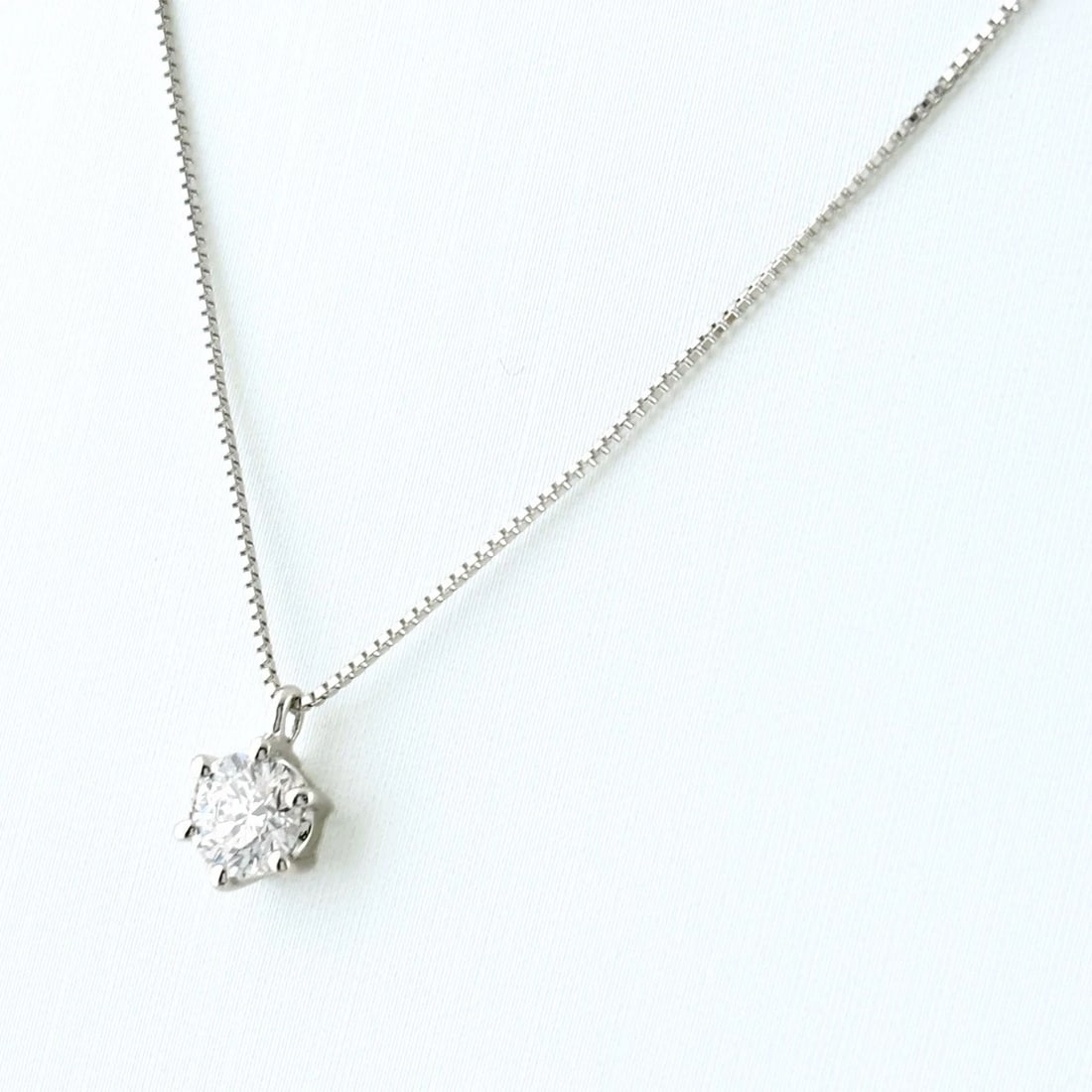 TASAKI DIAMOND NECKLACE PLATINUM PENDANT: TASAKI Diamond Necklace Platinum Pendant Brand: TASAKI Type/Style: Necklace Material: Pt900 Pt850, Main Stone/Creation Natural Color: None Size: Chain / code 39.5cm(15.6")Chain width 0.6mm(0.0") Total