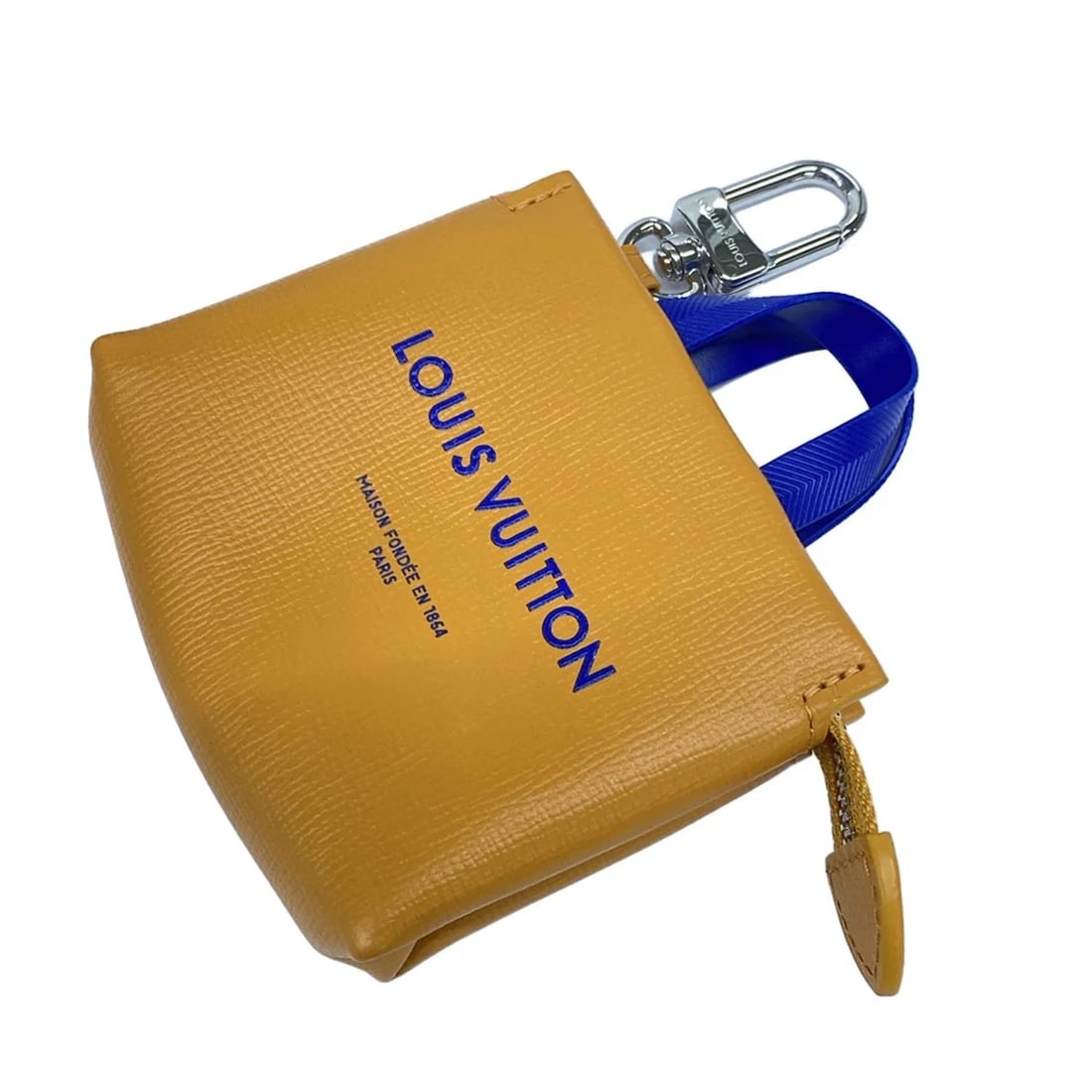 LOUIS VUITTON BAG CHARM LV MINI SHOPPER ORANGE BAG CHARM: LOUIS VUITTON Bag Charm LV Mini Shopper Orange Bag Charm Brand: LOUIS VUITTON Type/Style: Bag Charm Material: Exterior Material Leather Color: Exterior Color Orange Size: Height*Width : 4.72 inch (12 