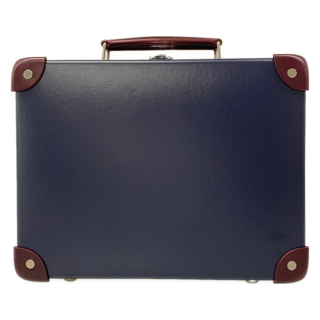 GLOBE NAVY VULCANIZED FIBER LEATHER TRUNK CASE: GLOBE Navy Vulcanized Fiber Leather Trunk Case Brand: GLOBE TROTTER Type/Style: Trunk Case Material: Exterior Material Vulcanized Fiber, Leather Color: Exterior Color Navy Size: Height : 10.04 inch