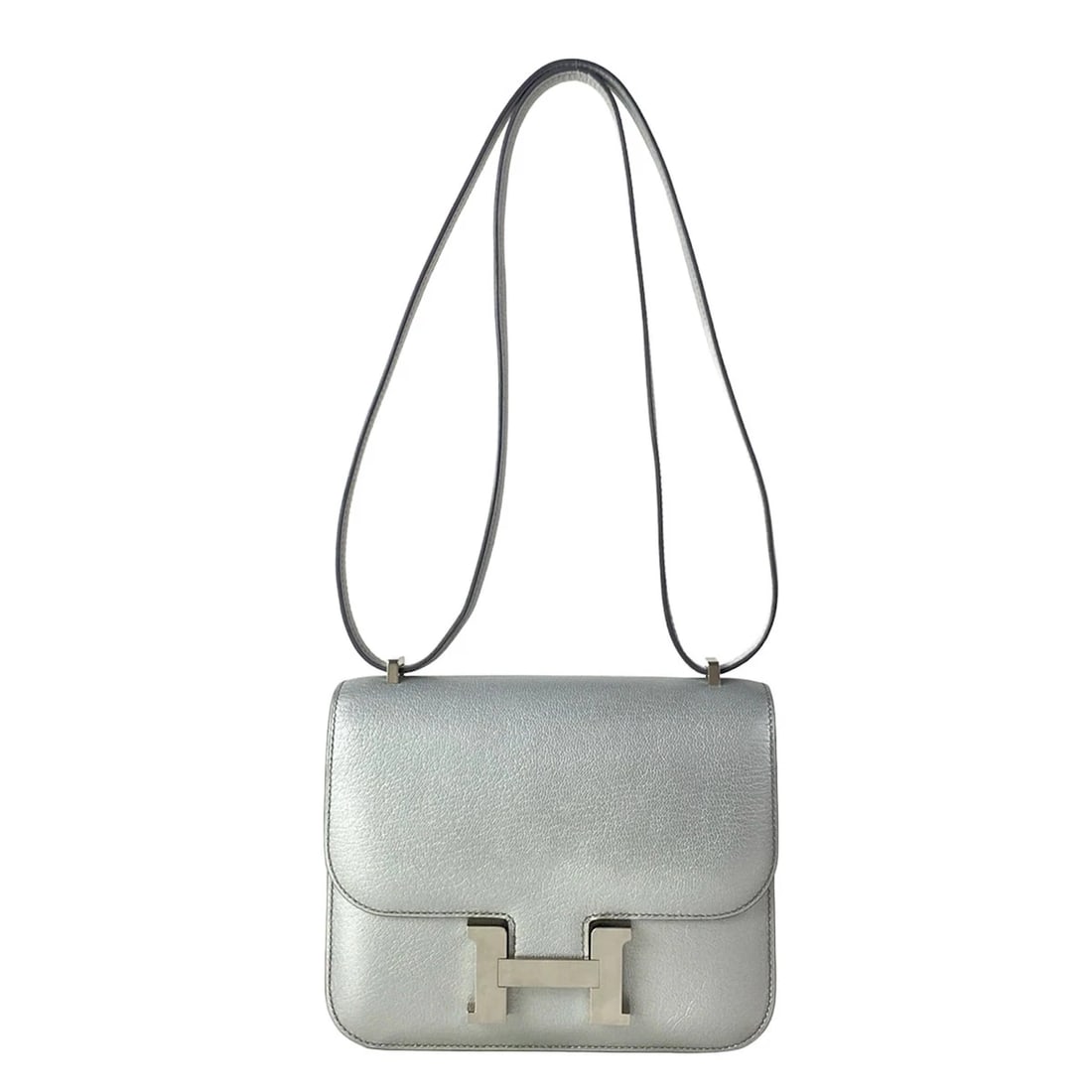 HERMES CONSTANCE 3 MINI MIROIR/CONSTANCE CHEVRE CHAMKILA: HERMES Constance 3 Mini Miroir/Constance Chevre Chamkila Brand: HERMES Type/Style: Shoulder Bag Material: Exterior Material Chevre Chamkila Color: Exterior Color Argent Size: Height : 5.91 inch (15